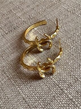 CHANEL Gold-Tone Knotted Hoop Earrings